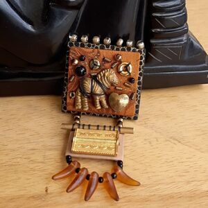 "HOST PICK: Vintage artisan brooch